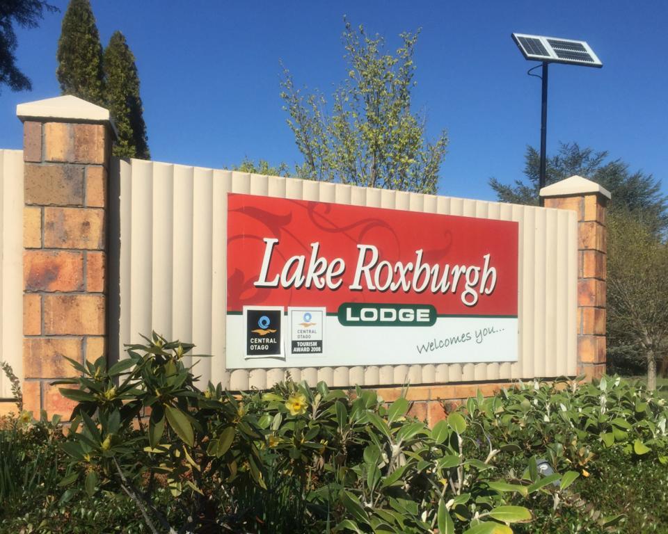 Lake Roxburgh Lodge Exterior foto